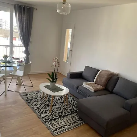 Appartement Renove Et Spacieux, Terrasse, 4 Pers Franconville  Exterior photo
