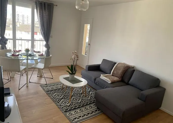 Appartement Renove Et Spacieux, Terrasse, 4 Pers